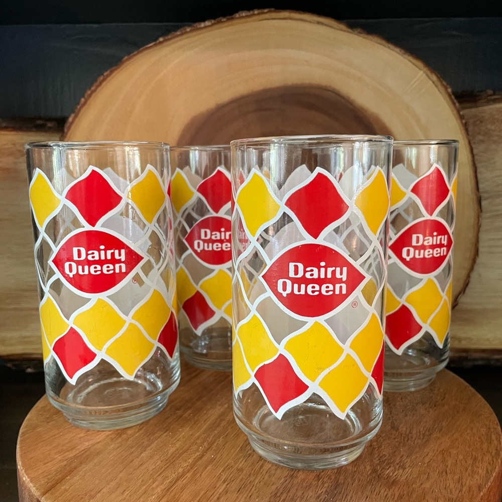 4 Vintage Dairy Queen 14oz Soda Glasses